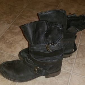 Steve Madden wrap boots